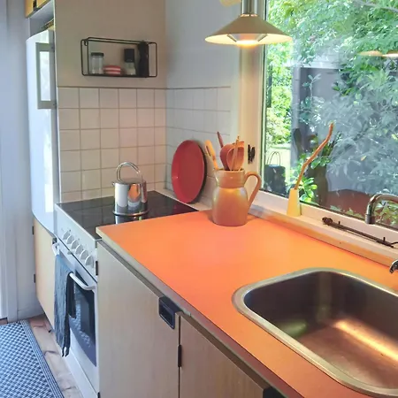 Hébergement de vacances Nordic Summer House With Elegant Style *